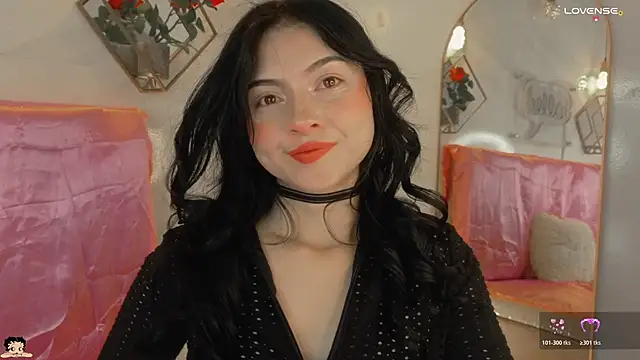 Snapshot of _Rouse_v chatting on November 23, 1:33 pm Rouse v online show from November 23, 1:33 pm