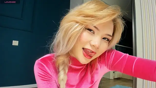 Xiao Mei  online show from December 12, 2:37 am