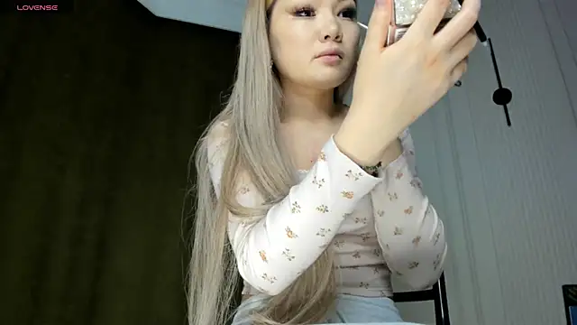 Xiao Mei  online show from February 28, 12:21 am