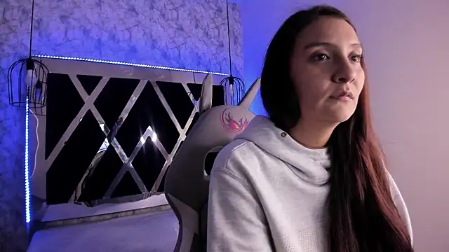  alaia collway  online show from January 30, 12:06 pm