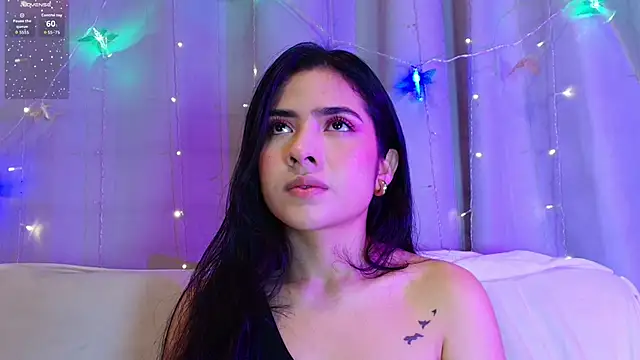 Snapshot of adara_johnson__ chatting on February 22, 11:53 am adara johnson online show from February 22, 11:53 am