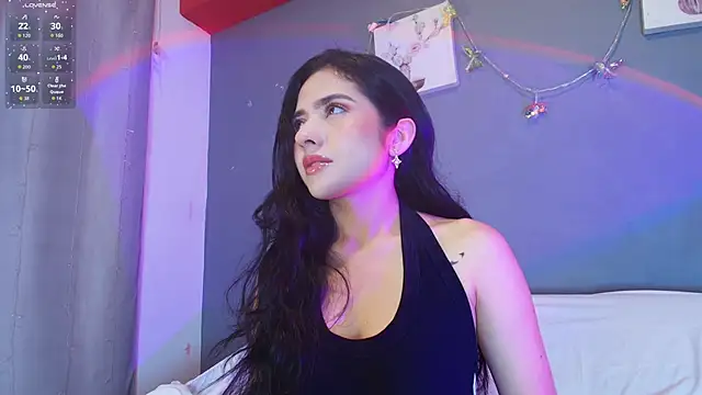 Snapshot of adara_johnson__ chatting on March 9, 11:47 am adara johnson online show from March 9, 11:47 am