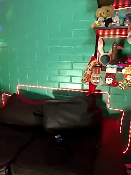 TRISH MILF online show from December 18, 1:26 am