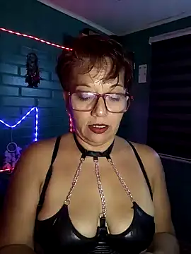 TRISH MILF online show from January 12, 1:00 am