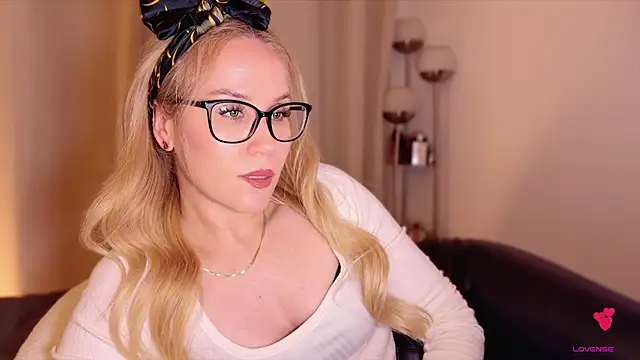 Myassistant online show from November 21, 7:56 pm