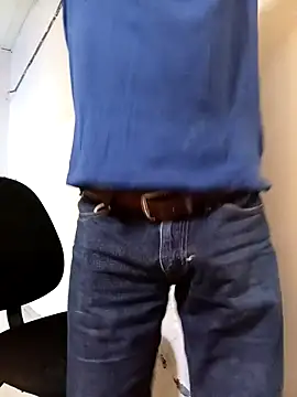 friendsloversex online show from September 17, 6:42 pm