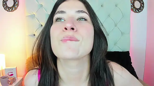 ValeryLovee online show from December 6, 8:37 am