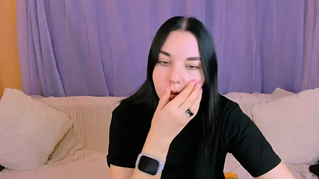 Snapshot of Kate_Ree chatting on December 16, 5:56 am Kate Ree online show from December 16, 5:56 am