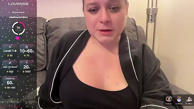 NaughtyWifeUK online show from November 21, 1:37 am