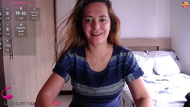 Snapshot of ParisW chatting on August 3, 4:11 pm ParisW online show from August 3, 4:11 pm