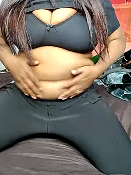 Snapshot of Ayesha_mahi chatting on January 25, 11:23 am Ayesha mahi online show from January 25, 11:23 am