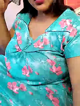 Snapshot of Ayesha_mahi chatting on February 1, 6:54 am Ayesha mahi online show from February 1, 6:54 am