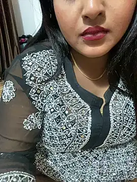 Snapshot of Ayesha_mahi chatting on March 22, 8:48 pm Ayesha mahi online show from March 22, 8:48 pm