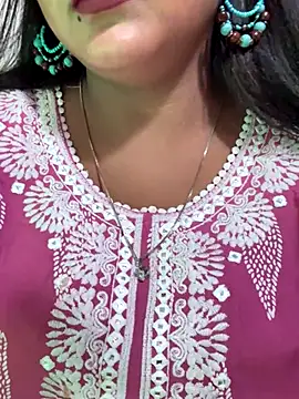 Snapshot of Ayesha_mahi chatting on September 29, 7:35 am Ayesha mahi online show from September 29, 7:35 am