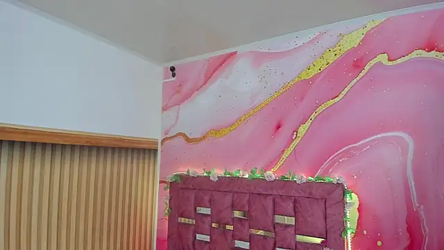 Snapshot of Daisy__rose chatting on April 11, 3:00 am Daisy rose online show from April 11, 3:00 am