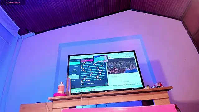 Snapshot of _Abby_23_ chatting on November 12, 1:44 pm Abby 23 online show from November 12, 1:44 pm