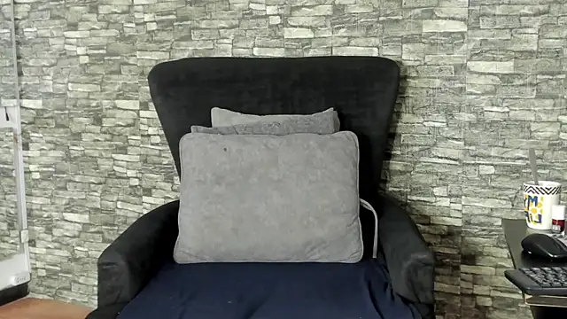 Snapshot of alondrabigtits chatting on November 20, 12:27 pm alondrabigtits online show from November 20, 12:27 pm