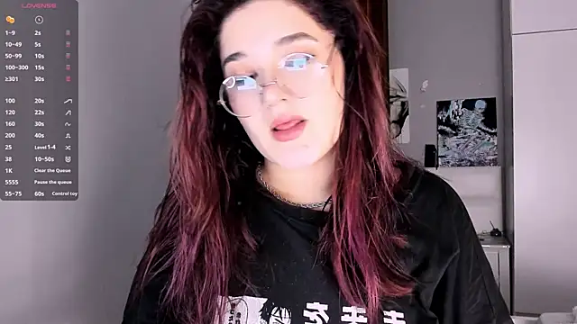 July Slowdive online show from December 24, 1:28 pm