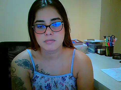 maliamiller online show from March 23, 12:09 pm