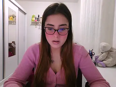 Snapshot of maliamiller chatting on June 22, 9:01 pm maliamiller online show from June 22, 9:01 pm
