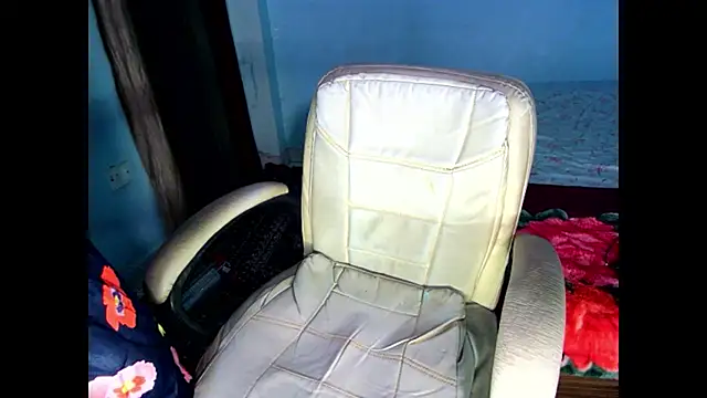 Snapshot of expression_queen chatting on November 24, 5:01 pm expression queen online show from November 24, 5:01 pm