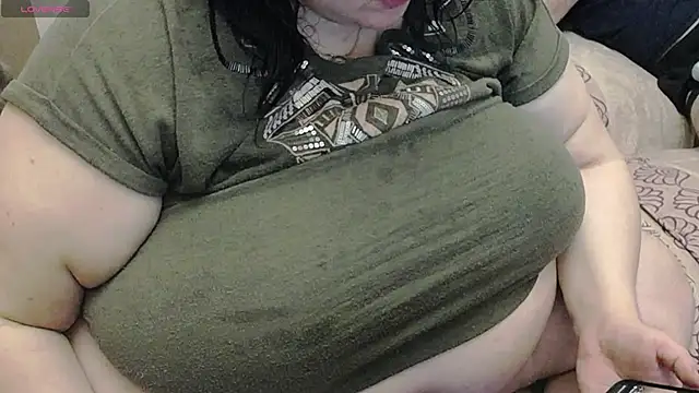 lisa Black00 online show from March 12, 7:20 pm