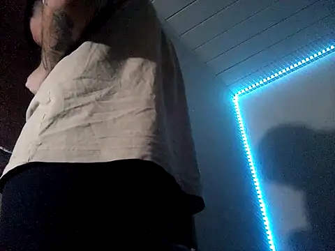 Snapshot of KeptupHack chatting on November 24, 11:21 am KeptupHack online show from November 24, 11:21 am