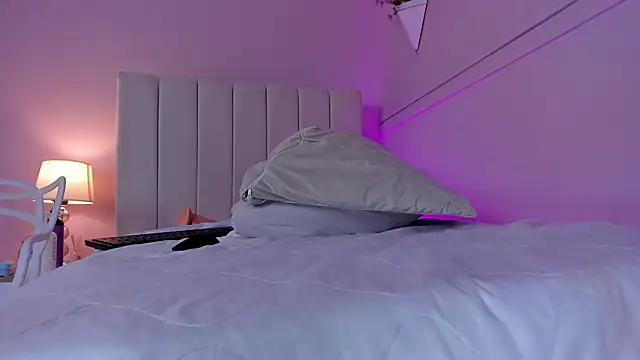  bianca 18 online show from February 8, 5:39 pm