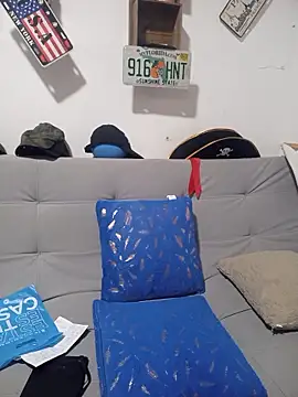 latinmartin73 online show from November 15, 8:49 pm