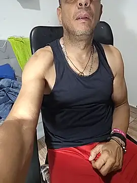 latinmartin73 online show from July 18, 10:13 pm