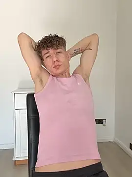 Snapshot of MiguelRausch chatting on March 4, 12:00 pm MiguelRausch online show from March 4, 12:00 pm