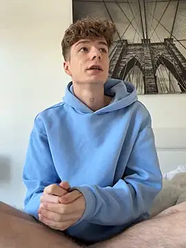 Snapshot of MiguelRausch chatting on April 1, 10:38 am MiguelRausch online show from April 1, 10:38 am