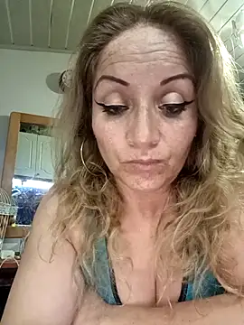 Snapshot of Fenix_528 chatting on October 16, 11:17 pm Fenix 528 online show from October 16, 11:17 pm