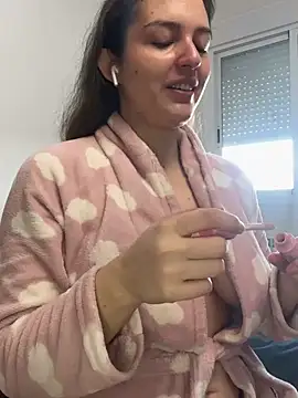 tatianaAlvarez1 online show from March 10, 9:32 am