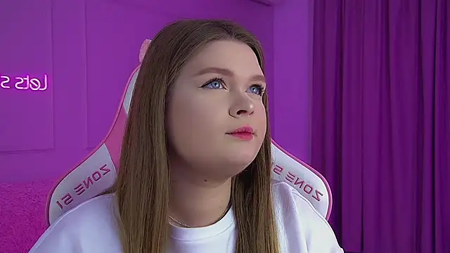 CrystalLyons online show from February 22, 6:24 am