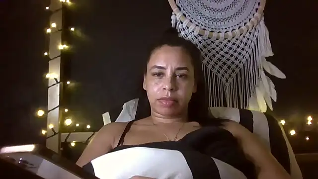 bigbootyjayda online show from March 9, 3:54 am