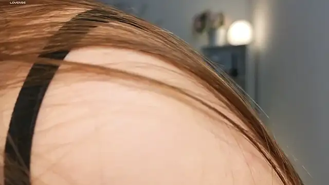 aryamirelle online show from February 12, 6:51 pm