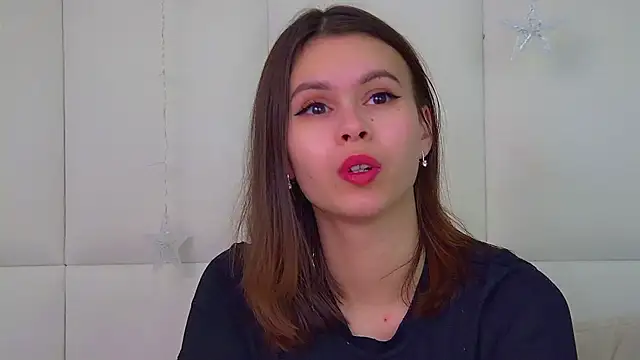 PollyLanders online show from December 15, 6:12 pm