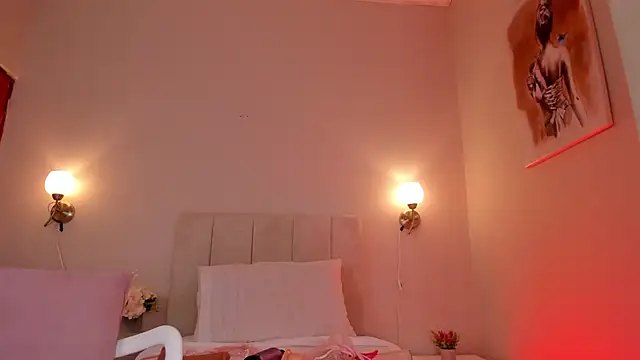 dani skinny  online show from February 4, 5:45 pm