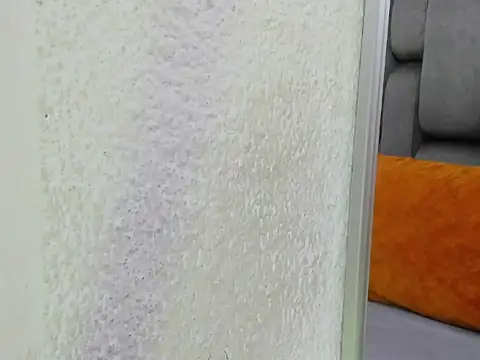 JESSYCORTES online show from April 5, 7:16 am