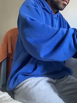 Lucascacaca online show from February 2, 1:10 pm