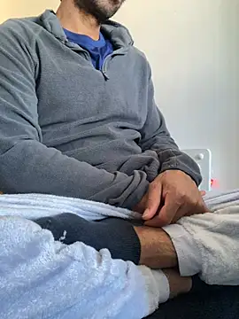 Lucascacaca online show from March 27, 9:42 am