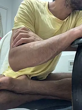 Lucascacaca online show from April 22, 7:26 pm