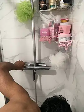 Lucascacaca online show from April 23, 8:57 am