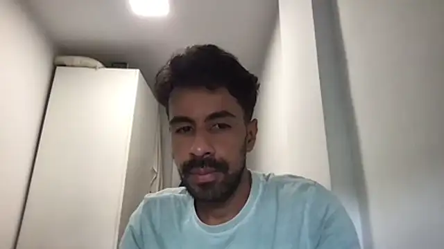 Snapshot of Lucascacaca chatting on July 28, 5:23 pm Lucascacaca online show from July 28, 5:23 pm