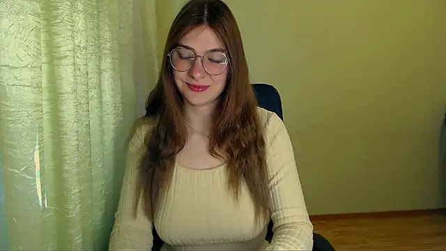 Snapshot of Luna_Lush_ chatting on June 2, 10:28 am Luna Lush online show from June 2, 10:28 am