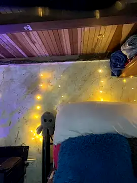 SophiaWeestt99 online show from October 17, 3:42 am