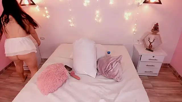 Katta Gil online show from December 2, 1:39 pm