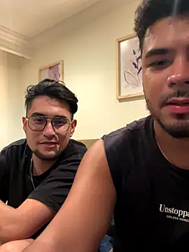 Snapshot of thiagowes chatting on October 22, 4:13 am thiagowes online show from October 22, 4:13 am