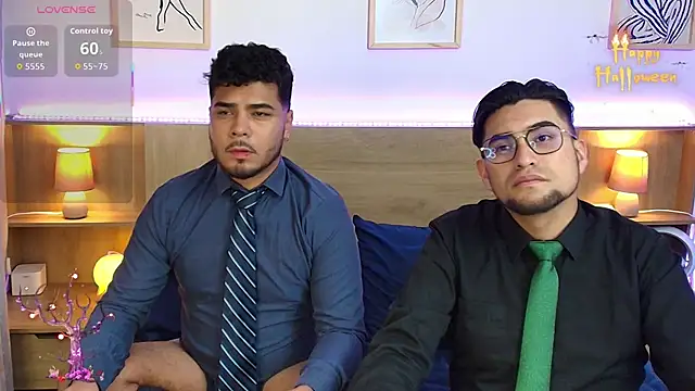 Snapshot of thiagowes chatting on October 25, 4:20 am thiagowes online show from October 25, 4:20 am